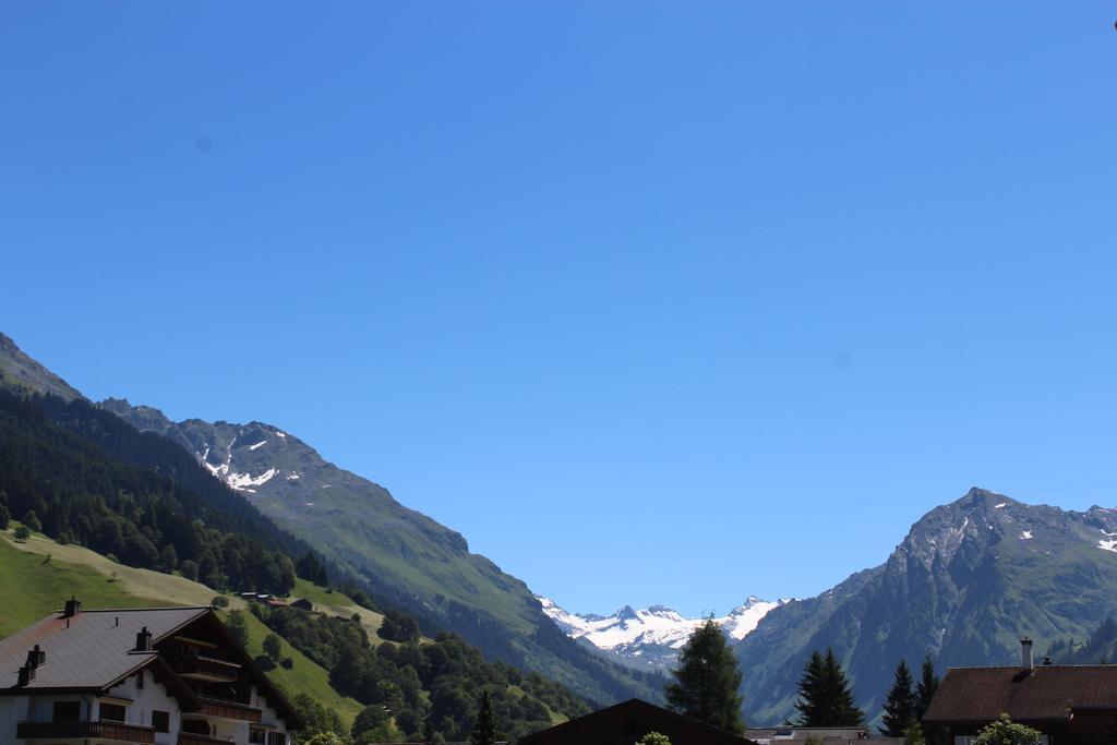 Hus Pravis Apartment Klosters Exterior foto
